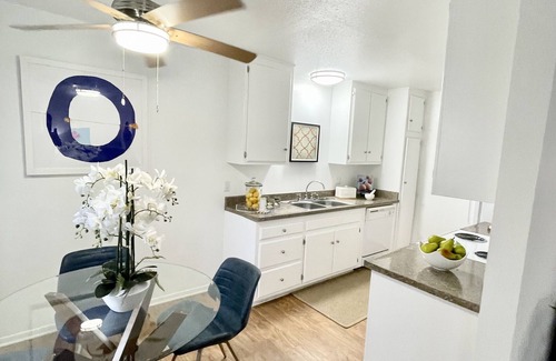 Southwest Anaheim Apartment | Quiet Modern Stay in Anaheim! Close to Disneyland and Knotts!