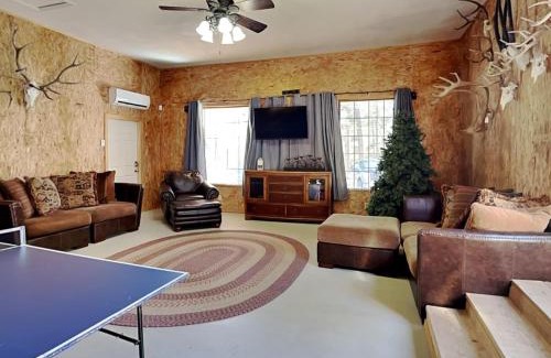 Ruidoso House | Quiet Mountain Hideaway