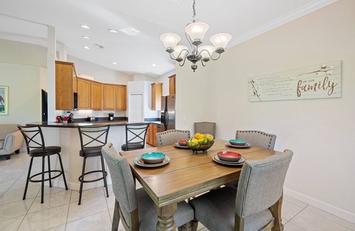 White City House | Quiet neighborhhood close to Mets spring training, beach & amenities