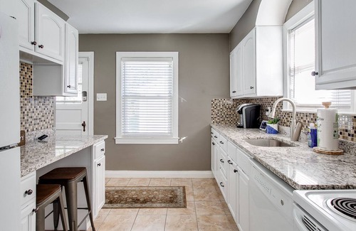 Germantown House | Quiet Neighborhood | Updated | Close to Everything