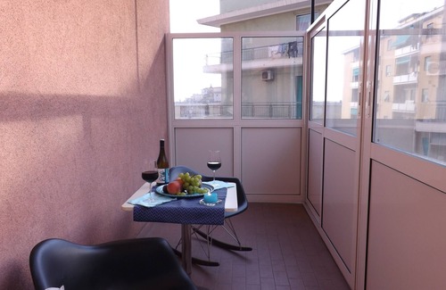 Genoa Apartment | Quiet, newly renovated apartment opposite Villa Scassi.