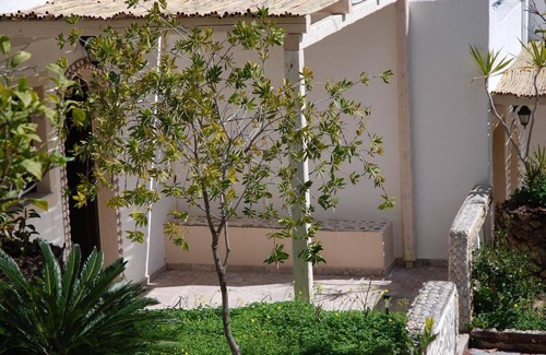 Ammoudara Villa | Quiet place with efflorescent garden