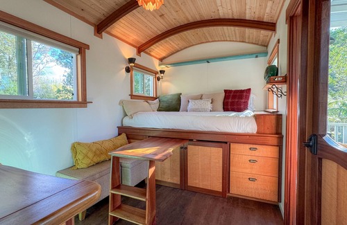 Kailua-Kona House | Quiet & Private Retreat w/Outdoor Soaking Tubnn
