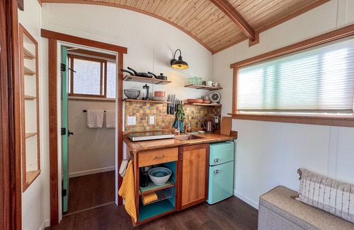 Kailua-Kona House | Quiet & Private Retreat w/Outdoor Soaking Tubnn