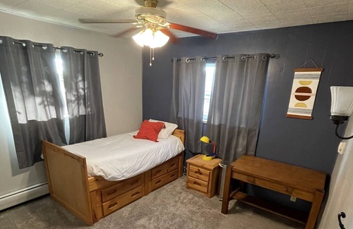 Pueblo House | Quiet refined country living near downtown!
