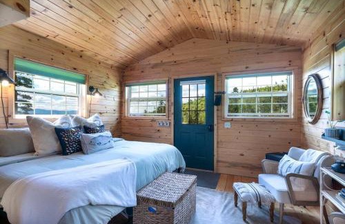 Kalispell House | Quiet, relaxing cabin, views galore, pet friendly