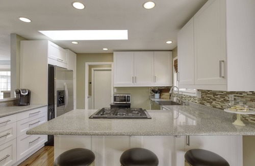 Nipomo House | Quiet relaxing home - 15 minutes to Pismo Beach. Tesla Level 2 charging on site
