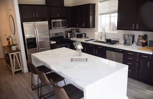 Reno House | Quiet, residential South Reno rental- 3 minutes to Cyan Park, 20 to Mt Rose