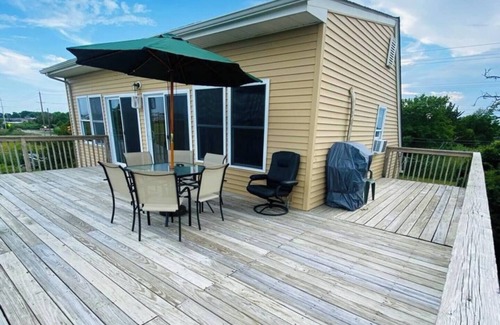 Manahawkin House | Quiet Retreat at 5 min from LBI