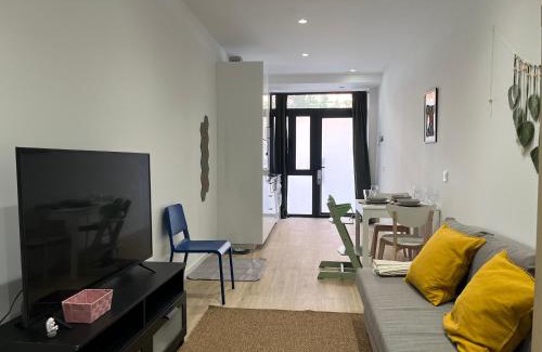 Aiora Apartment | Quiet room in a park close to the sea & beach & subway No-4