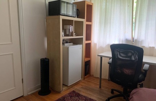 North York House | Quiet room in quiet neighbourhood