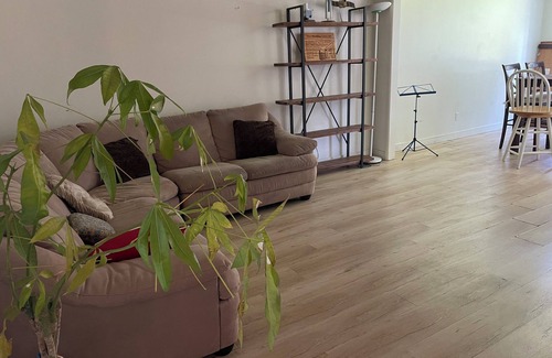 Crescenta Highlands House | Quiet, safe and convenient 3-bedroom house with WiFi and AC in gorgeous Glendale