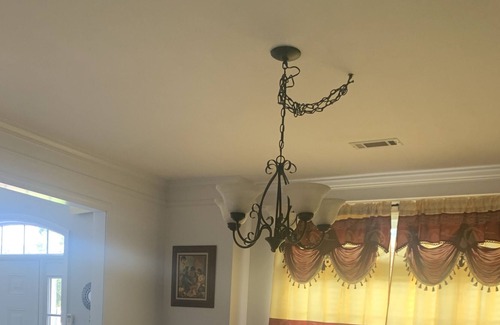 McDonough House | Quiet safe Beautiful 3 bedrooms and 2 bathrooms family home available.