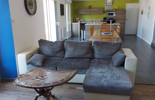 Annoville House | Quiet seaside house for 8 people.