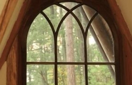 Talent House | Quiet, serene, mountain home, yet close to all! AND WE HAVE WiFi!