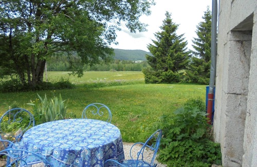 Les Rousses Apartment | Quiet, spacious apartment for 2 to 4 people on the cross-country ski slopes