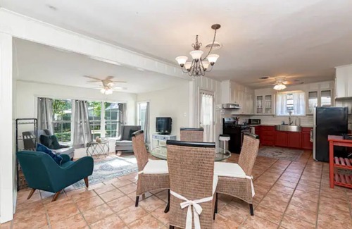 Mid City South House | Quiet Spacious Cottage - Mid-City District