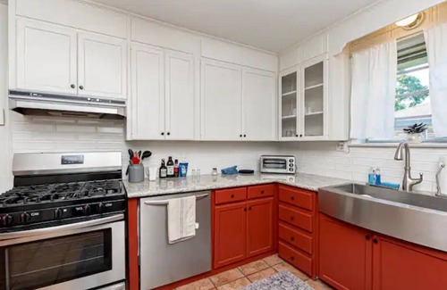 Mid City South House | Quiet Spacious Cottage - Mid-City District