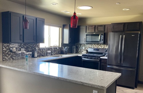 Rohnerville House | Quiet, spacious home