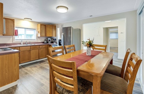 St. Regis House | Quiet, Spacious MT Adventure Hub On Main Street In Saint Regis