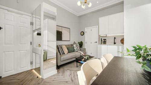 Hillrise Apartment | Quiet & Stylish 1BR Retreat in Lively North London