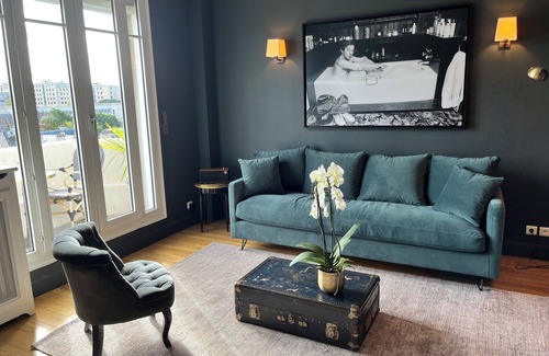 Neuilly-sur-Seine Apartment | Quiet, sunny apartment with exceptional view of Paris - sleeps 4