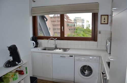 De Panne Apartment | Quiet sunny apartment with terrace + parking space