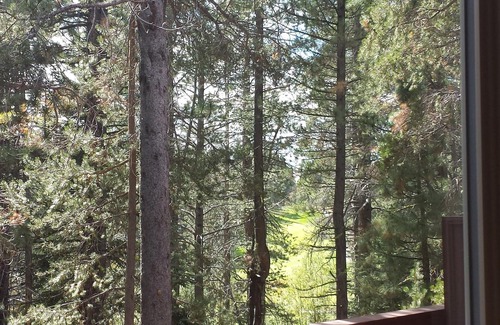 Truckee Condo | Quiet two-bed + Loft, 1 1/2 bath, golf/ski condo. Tahoe Donner. Near Lake Tahoe