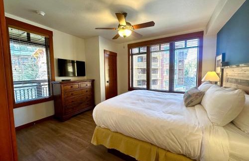Mammoth Lakes House | Quiet, Updated, Corner Condo in the Village! Parking, Pool & Spa