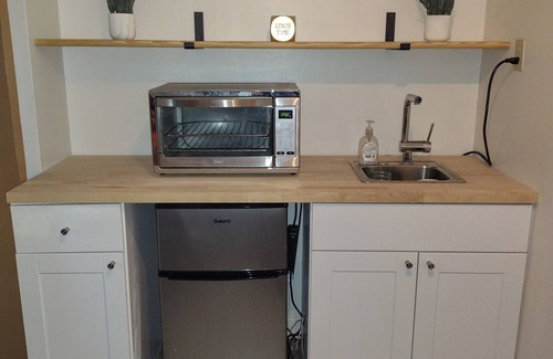 Bull Mountain House | Quiet, updated house with a large yard. Great location!