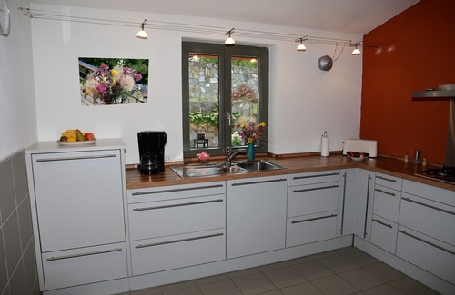 Dolcedo House | Quiet vacation home with 3 bedrooms for 6 people. WLAN. Climate. Very clean.