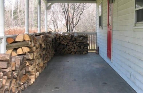 Wardsboro House | Quiet Vermont Getaway near Stratton & Mt. Snow
