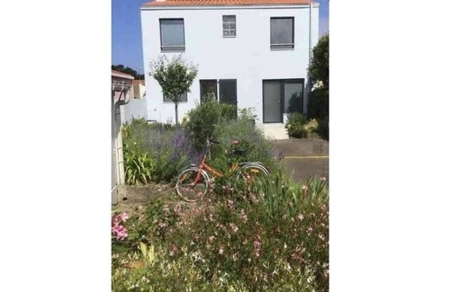 Les Sables d'Olonne House | Quiet villa near pine forest, Thalasso and beach