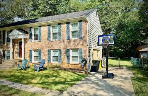 Hillsmere House | Quiet Waters Family Home 4BR Sleeps 8