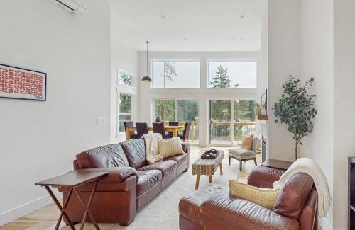 Anderson Island House | Quiet Waters Retreat