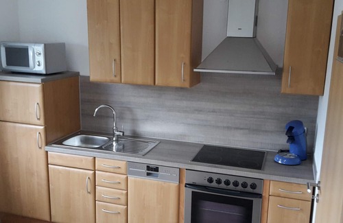 Losheim am See Apartment | quietly located apartment, 3 km from barrier lake Losheim, pets are welcome