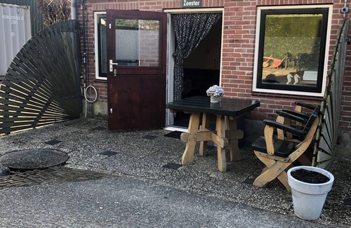 Noordwelle Apartment | Quietly located apartment in Noordwelle, close to Renesse