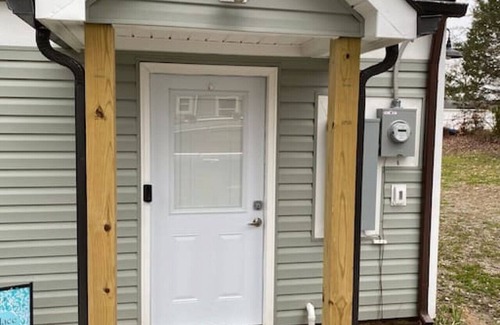 High Point House | Quietude Place · Stylish 2 Bedroom House with Full Kitchen near HPU