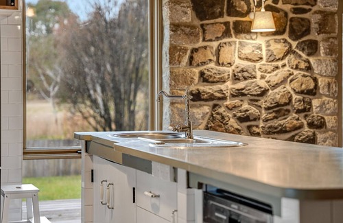 Berridale House | Quigtoo Cottage - Beautiful 4BR Stone Cottage l WiFi l Bath l Garden