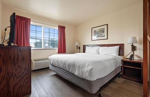 Quincy Hotel | Quincy INN and Suites