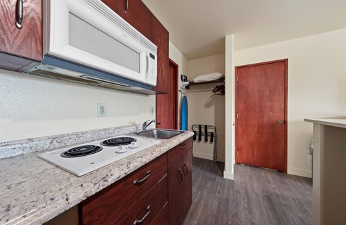 Quincy Hotel | Quincy INN and Suites