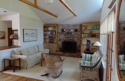 Amagansett Dunes House | Quintessential beach house - 250 steps from the Atlantic Ocean