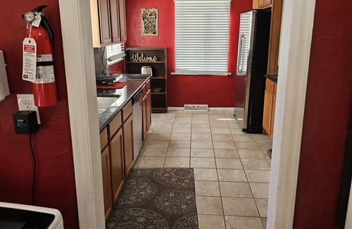Englewood House | Quintessential Colorado 2-bedroom house with WiFi and Swampcooler in Englewood