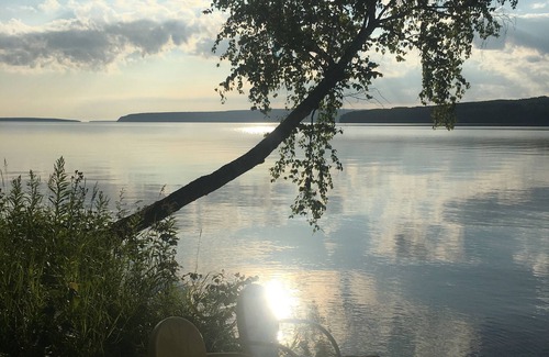 Bayfield House | Quintessential Lake House on Raspberry Bay