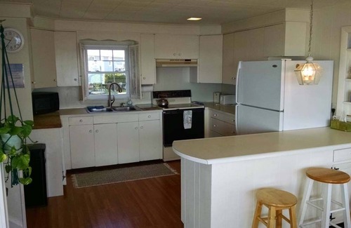 Biddeford House | Quintessential Maine waterfront!