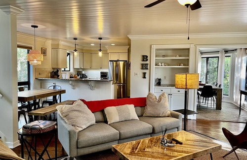 Bald Head Island House | Quintessential BHI escape. NEW! Updated Beach House