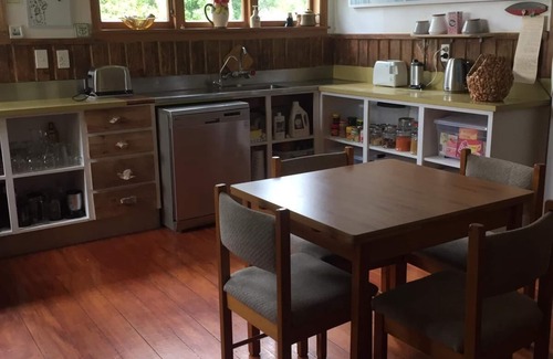 Opunake House | Quirky, spacious, family bach near the beach in Opunake
