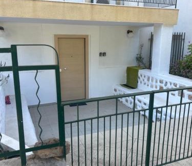 Khalandrion Apartment | Quite flat