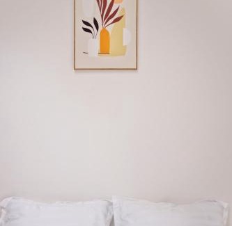 Hang Bo Apartment | Quite Room In Old Quarter with Netflix and Free Washer - Dryer 301