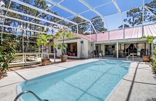 Rural Estates House | Quite rural 3 bedroom 2 bathroom home with pool & lanai, fenced with gates